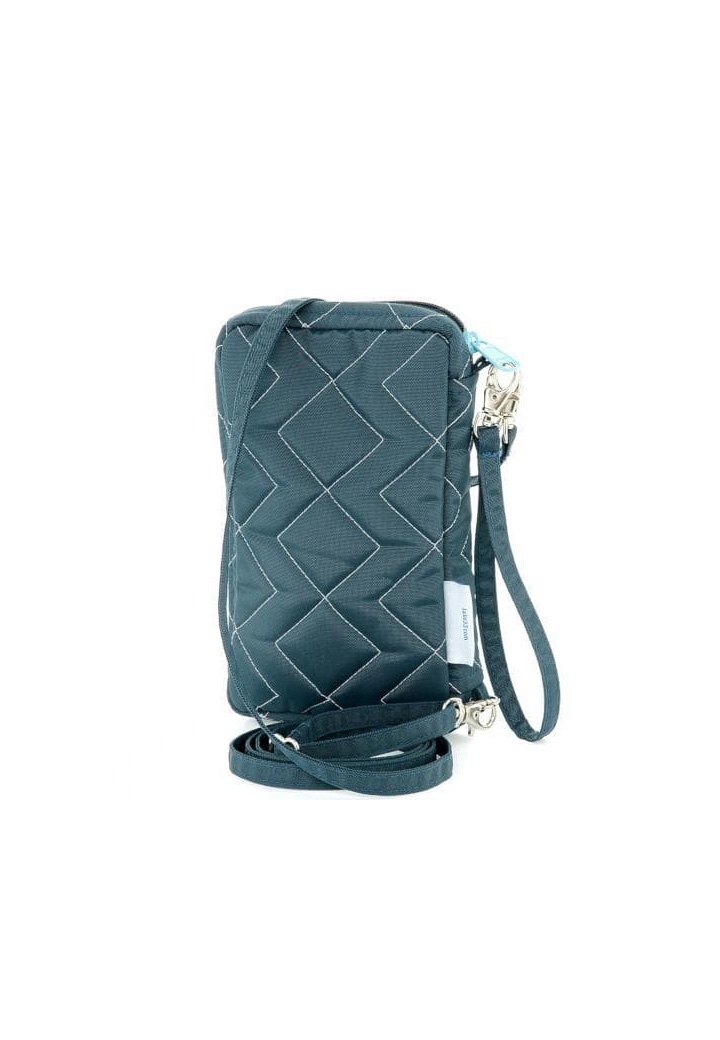 img_0_0_22 img_0_0_22