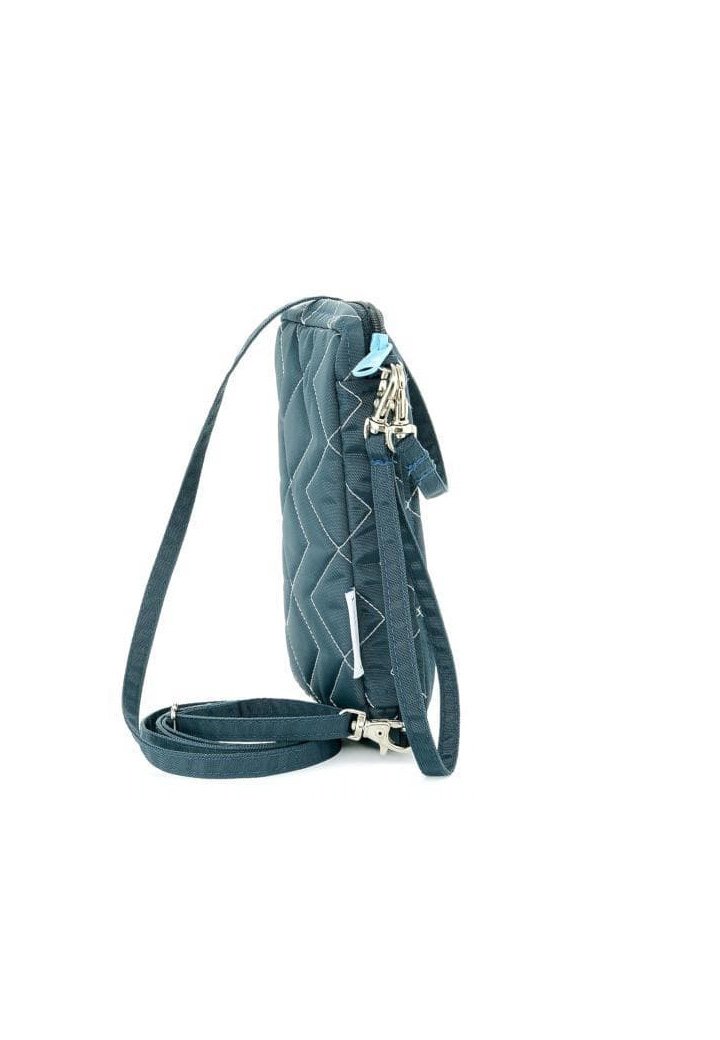 img_0_0_28 img_0_0_28